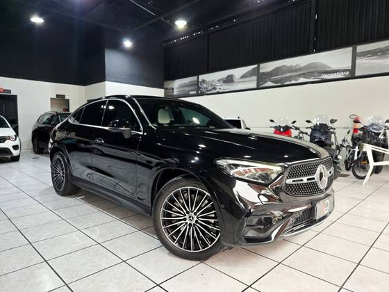 MERCEDES-BENZ GLC 300 2.0 MHEV AMG LINE COUPÉ 4MATIC 9G-TRONIC